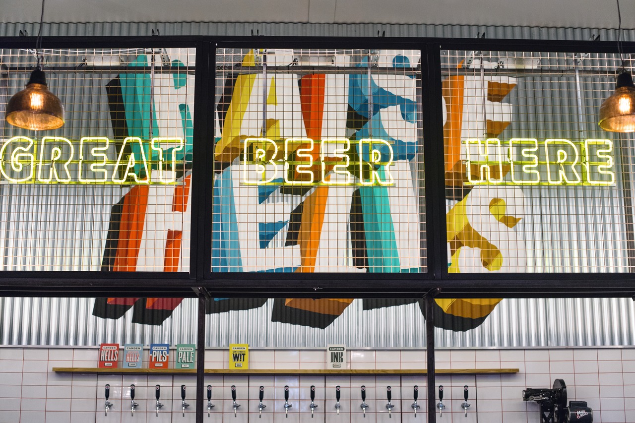 «Great beer here», este lema lo subrayan no solo Jasper Cuppaidge y todo su personal. También los aficionados de cerveza británicos aman las cervezas de Camden Town, en primer lugar la cerveza Hells, una mezcla de cerveza clara y Pilsen.